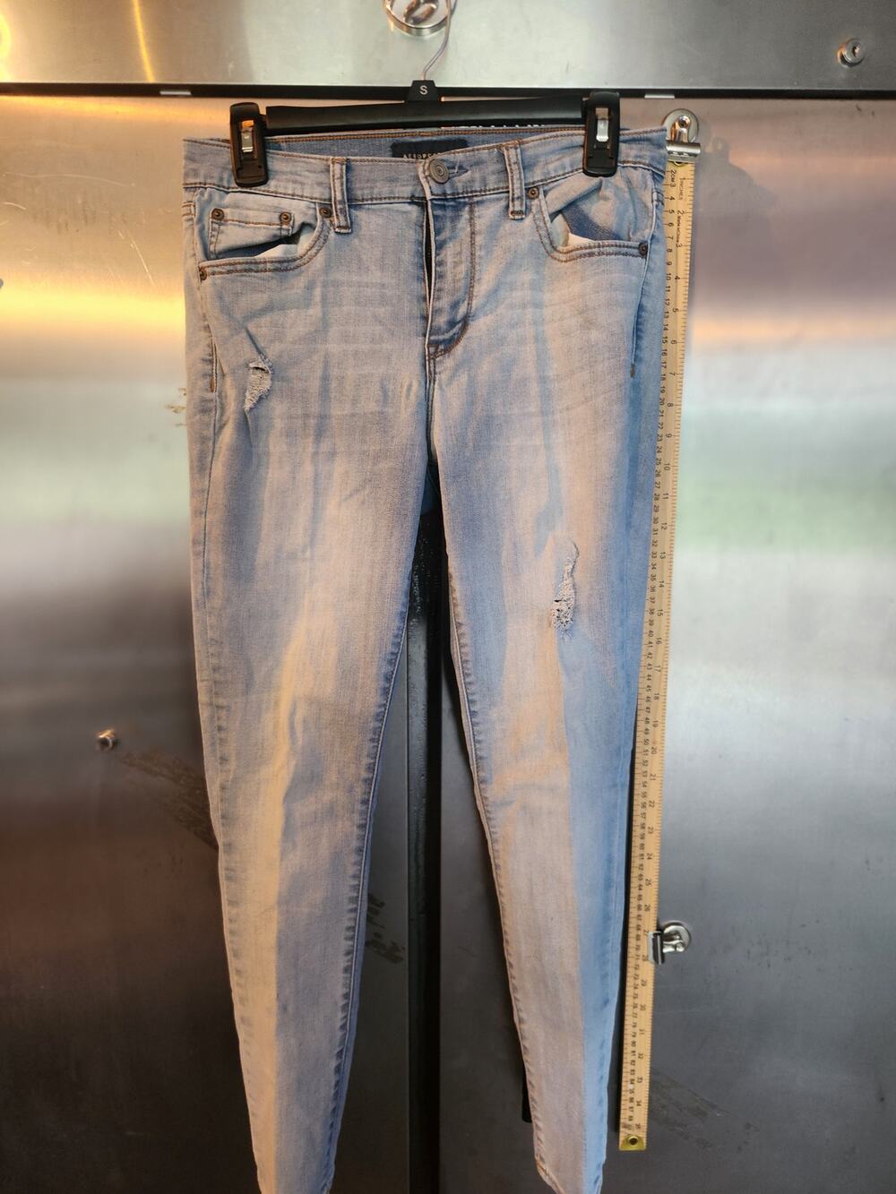 Aeropostale Women's Size 8 Short High Waisted Jegging Light Wash Distressed
